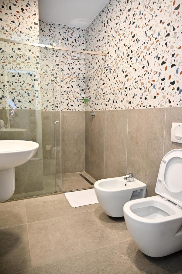 Hotel Vino Dıraç Dış mekan fotoğraf