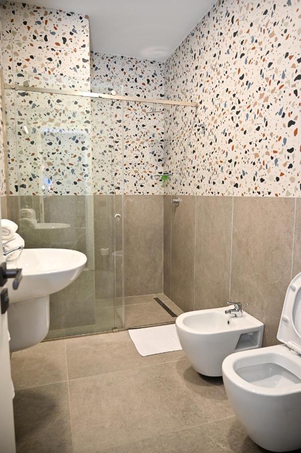 Hotel Vino Dıraç Dış mekan fotoğraf