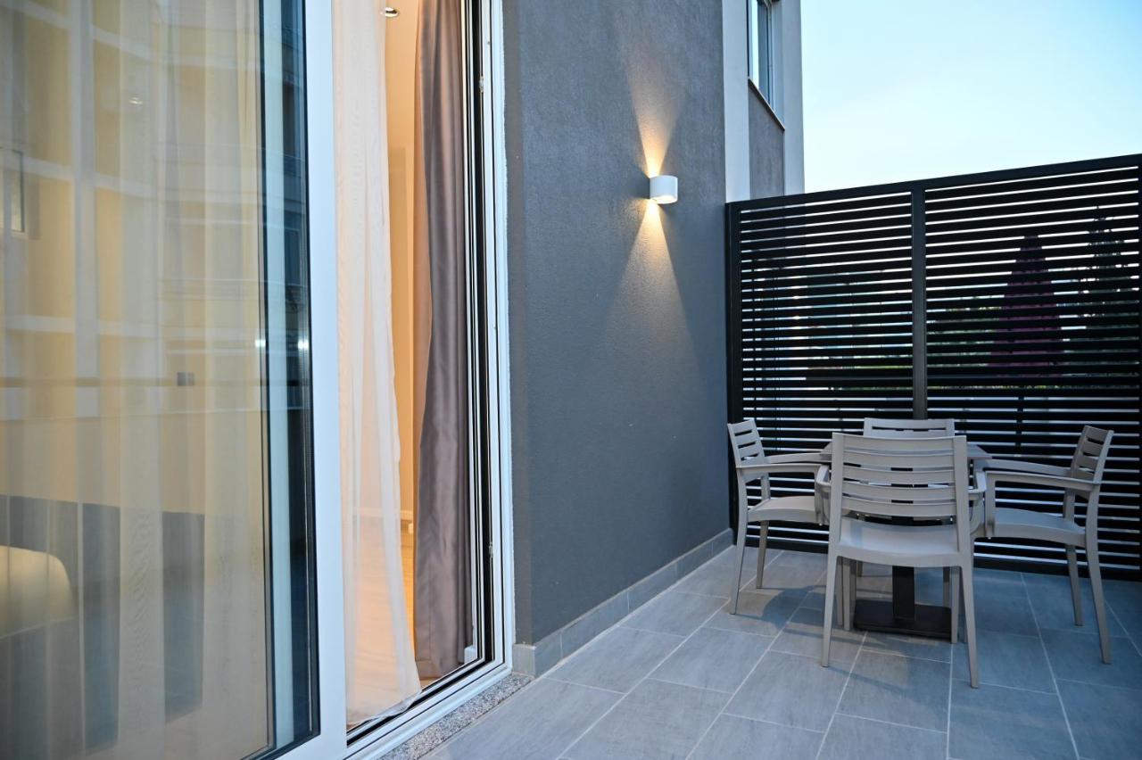Hotel Vino Dıraç Dış mekan fotoğraf